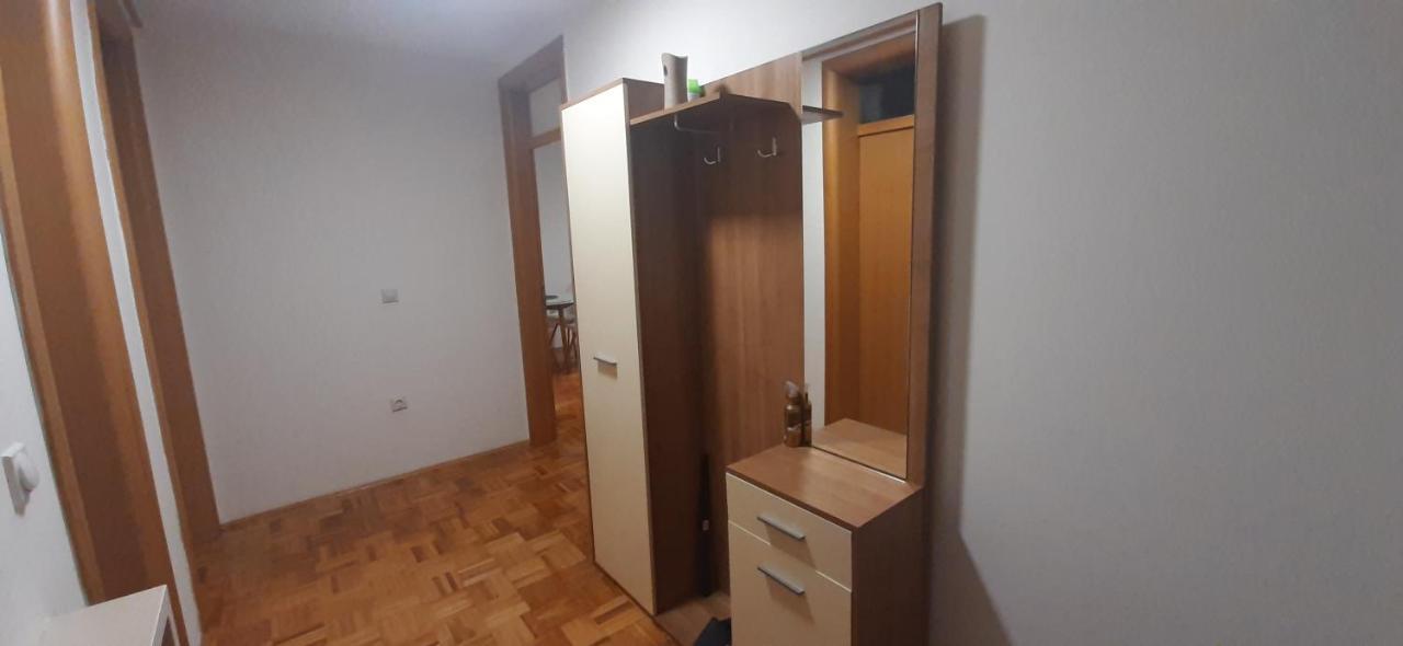 Apartman Stella Istocno Sarajevo Lukavica Bagian luar foto