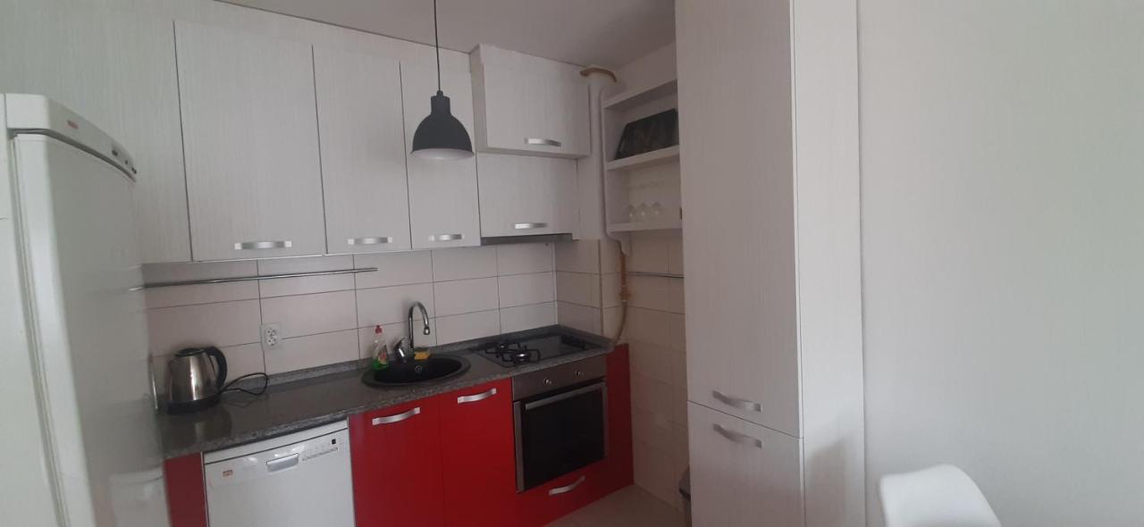 Apartman Stella Istocno Sarajevo Lukavica Bagian luar foto