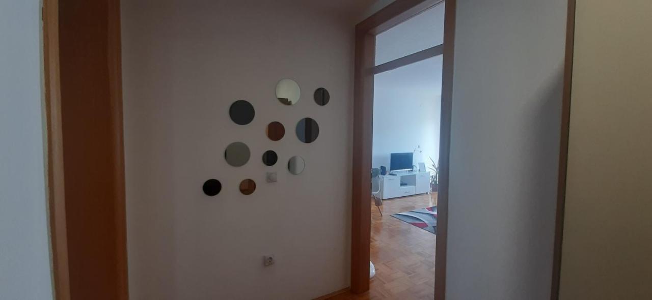 Apartman Stella Istocno Sarajevo Lukavica Bagian luar foto